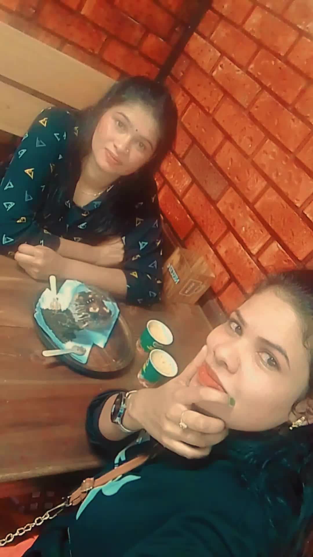 @Gayu Gayathri