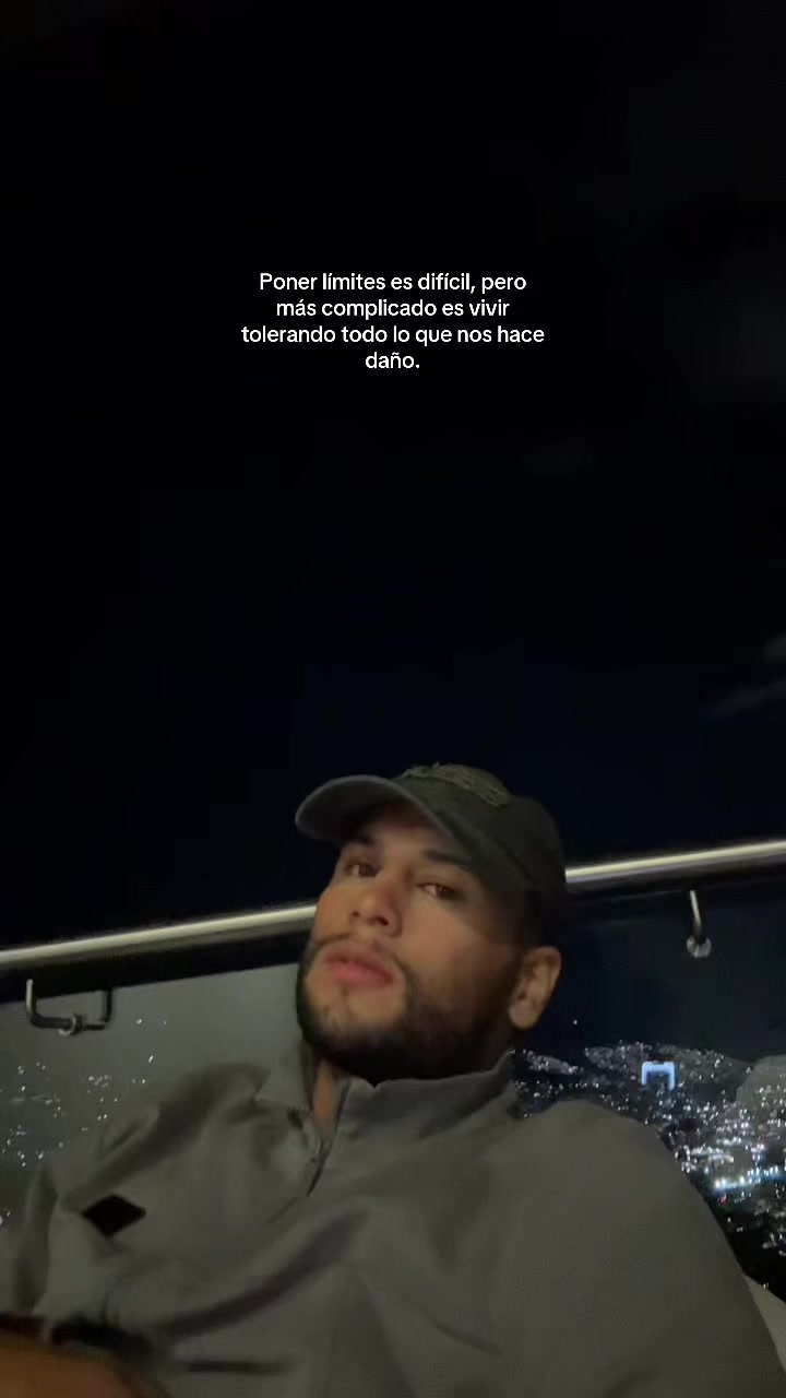 @S N O O Y Z
