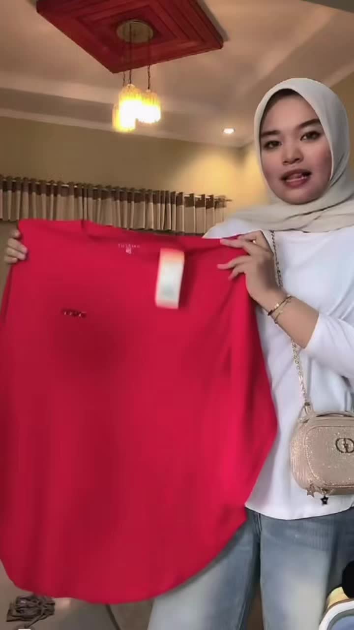@nailakharisma4