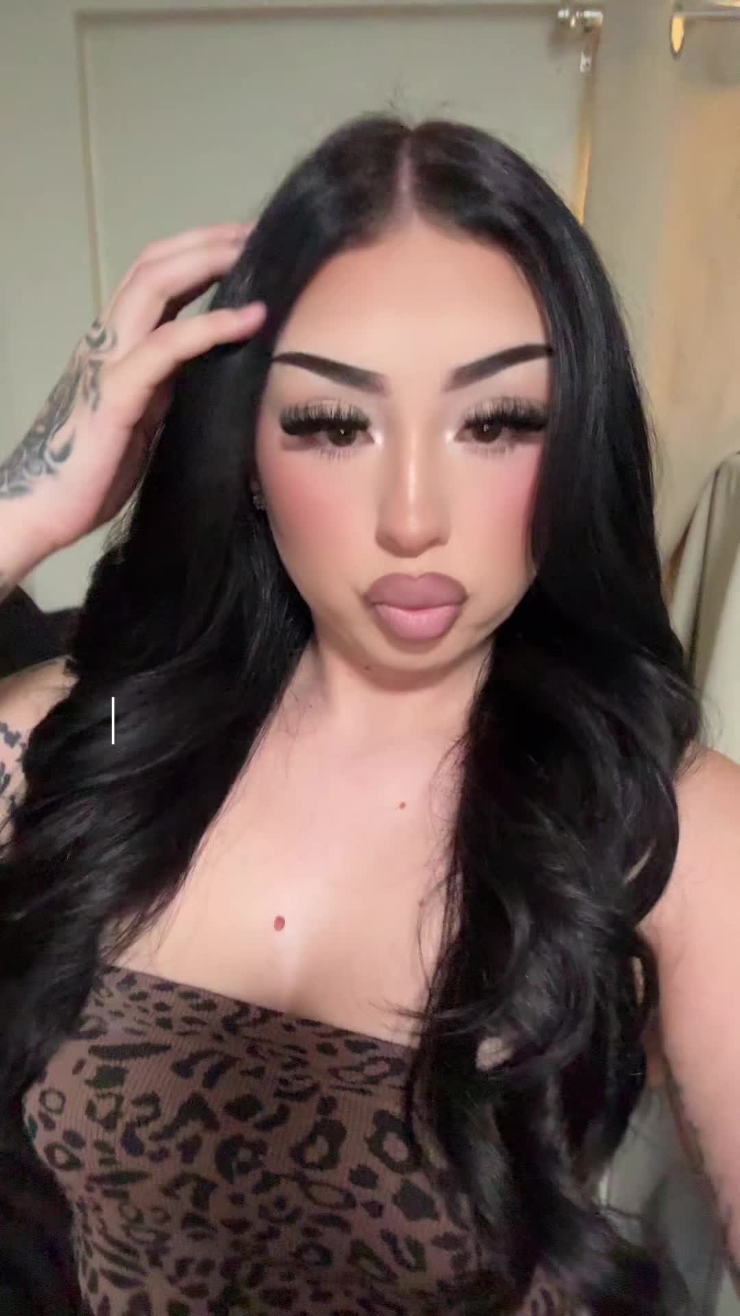 @♕
