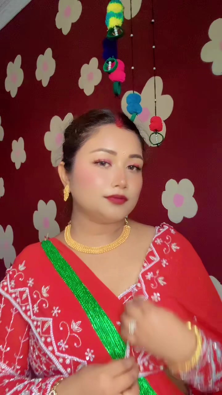 @राधा🦚🌼