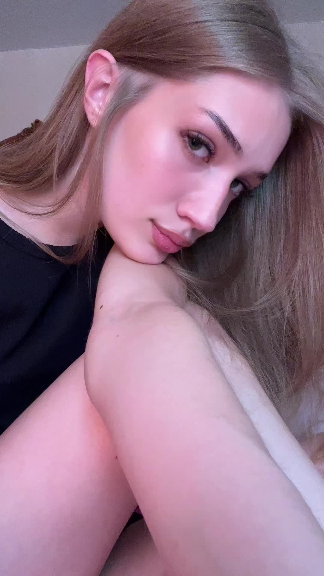 @соня я