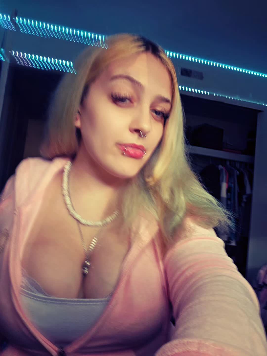 @cc<3