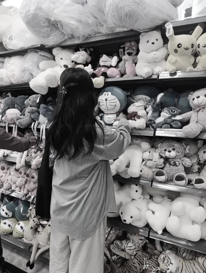 @ᥫ᭡. ⋆.
