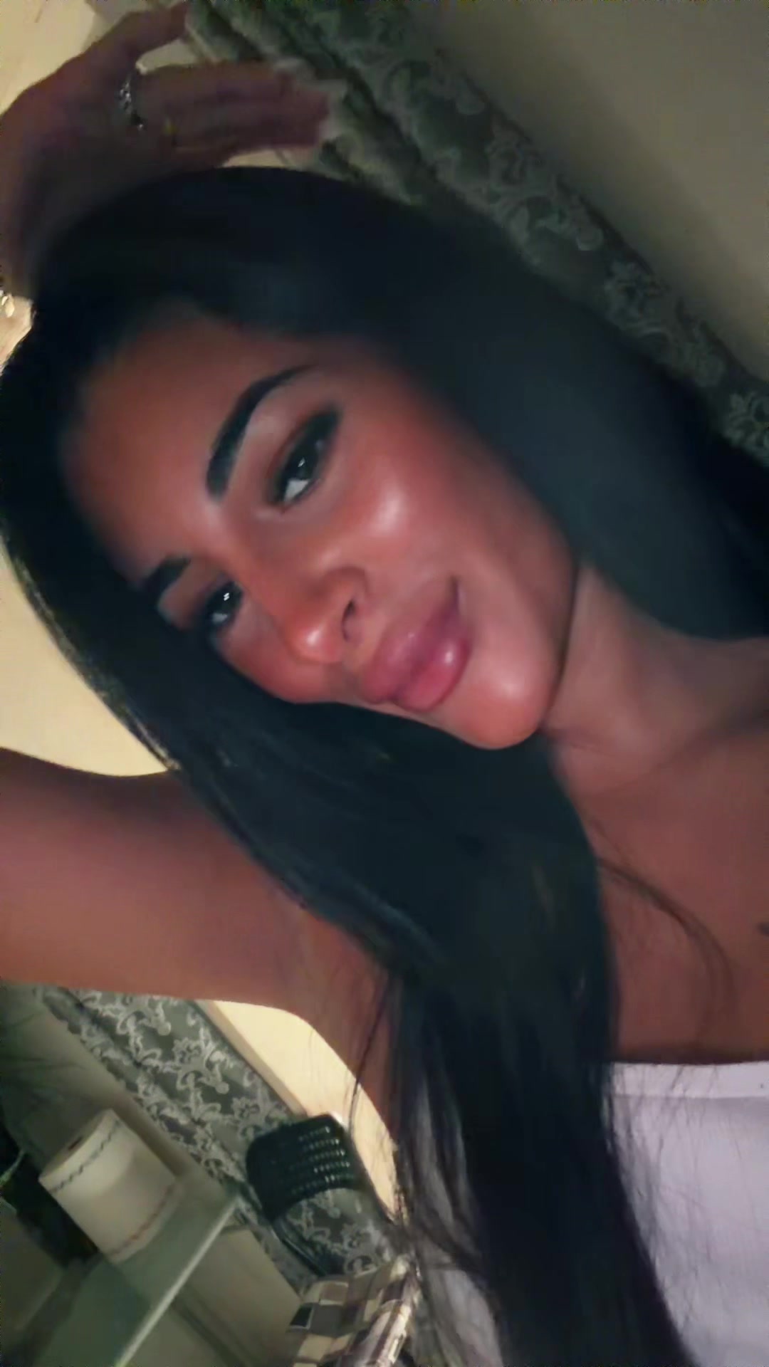 @Sarashakira