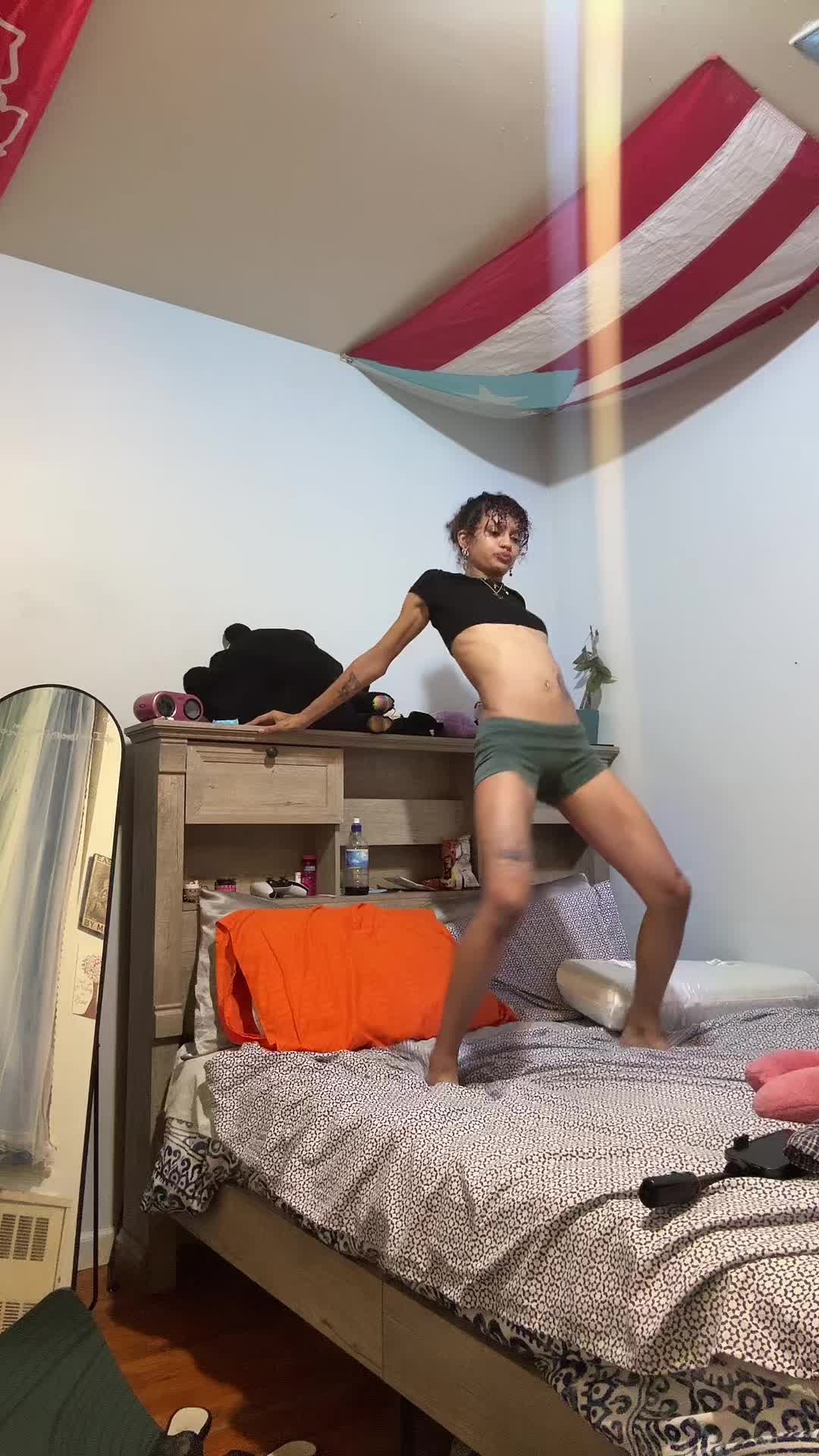 @theinfiniteissa