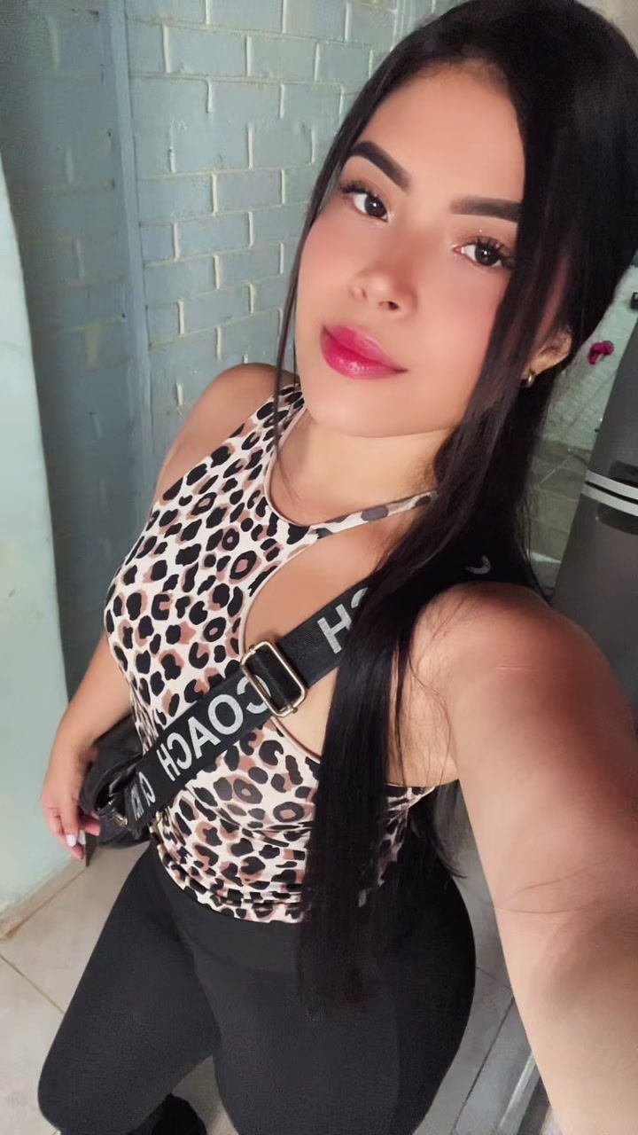 @Valentina 💋