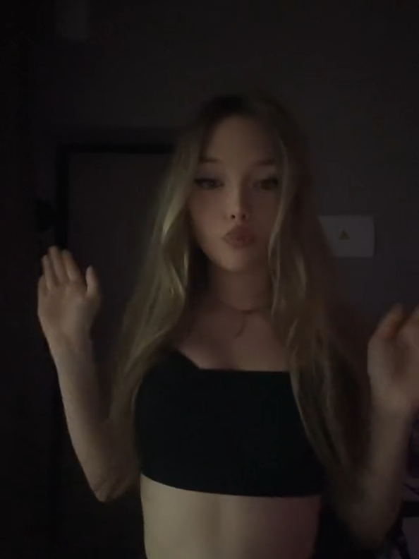 @нюша
