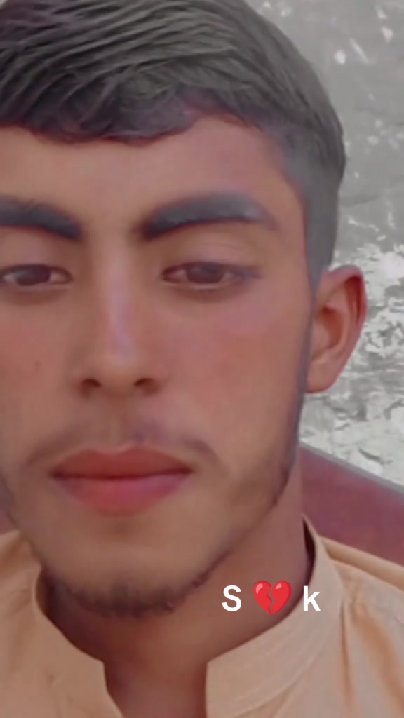 @kurbaan💔fan leider