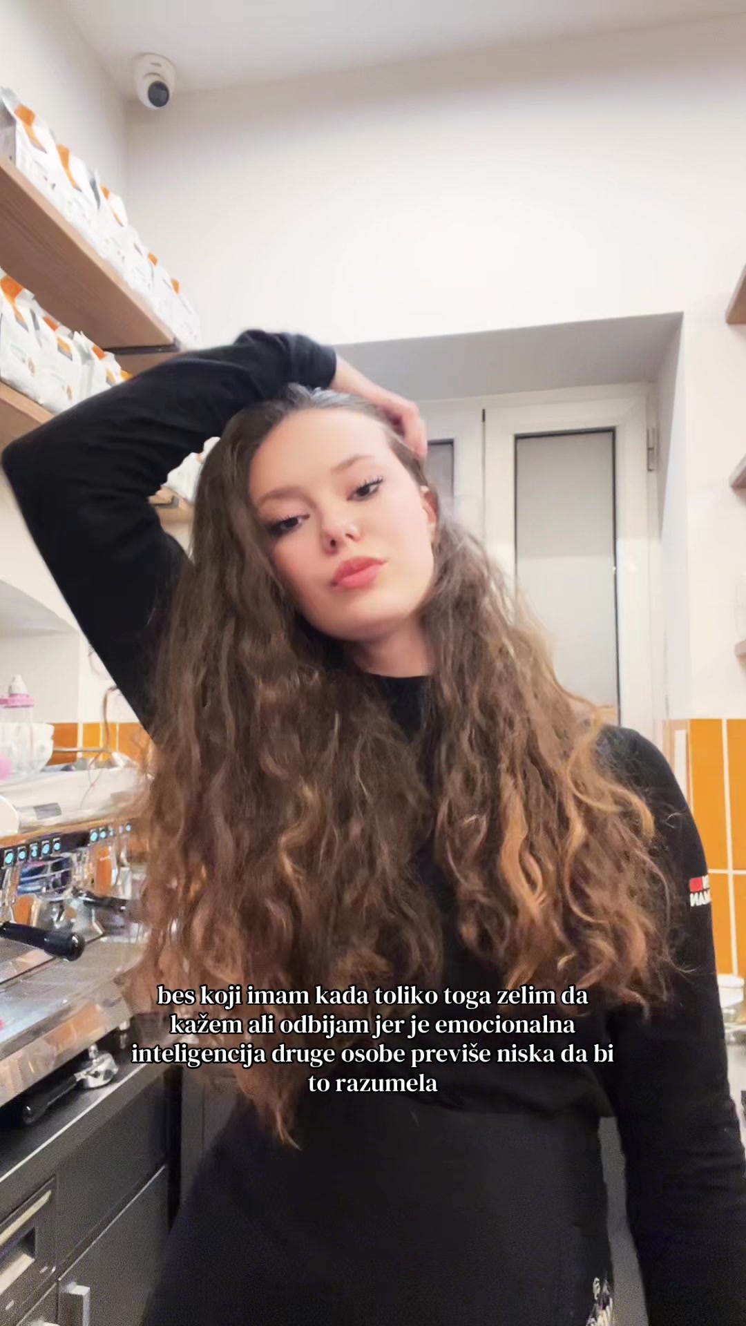 @ona kovrdzava