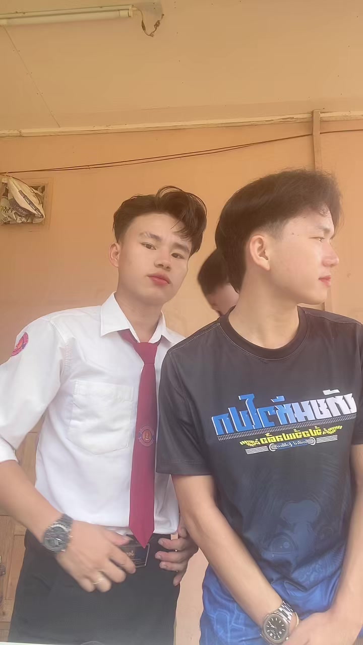 @ຊື່ພິລະພົນ ຮຽນວິຊາຊີບສາຂາພາຈີນ