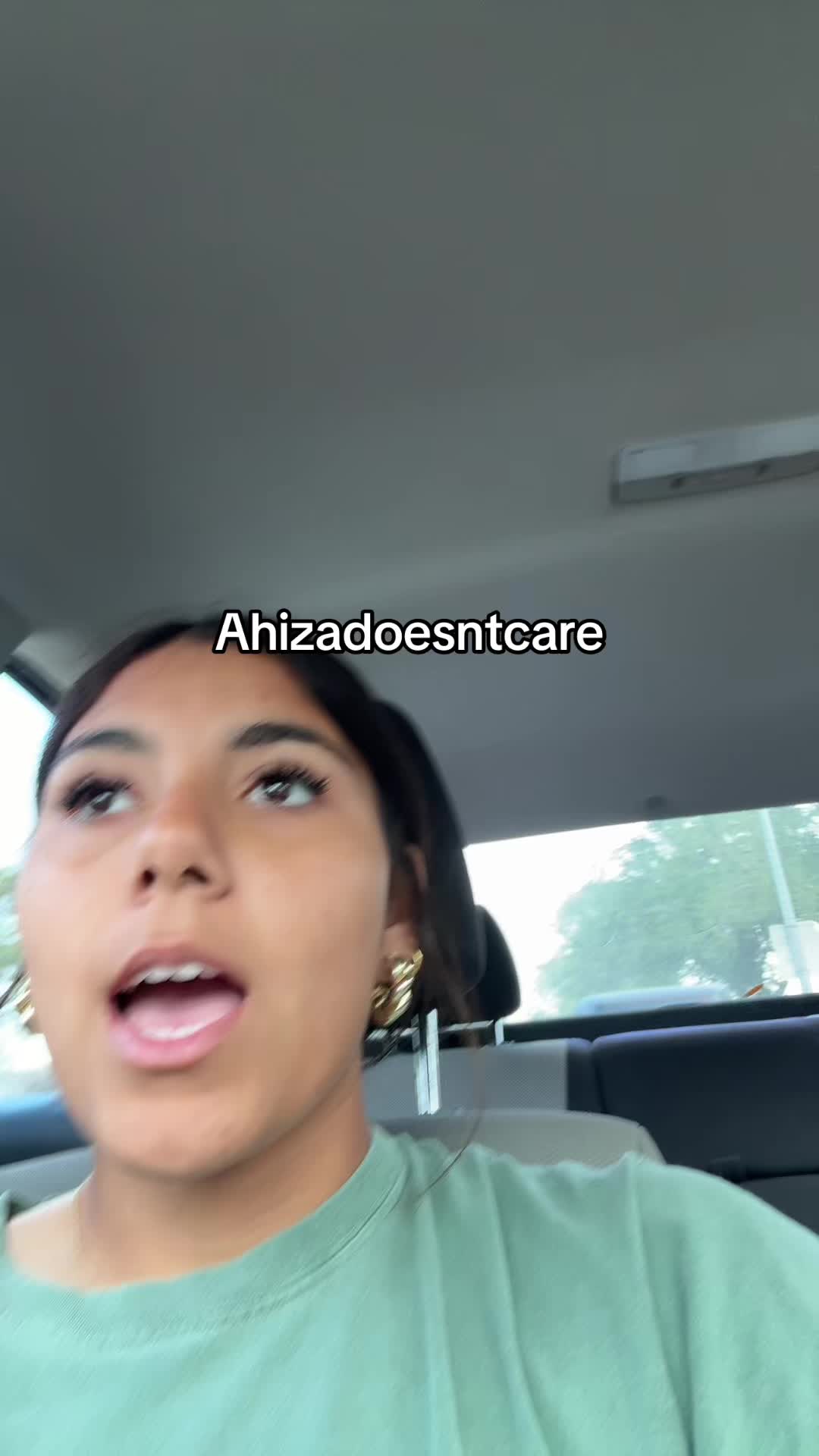 @ahizadoesntcare