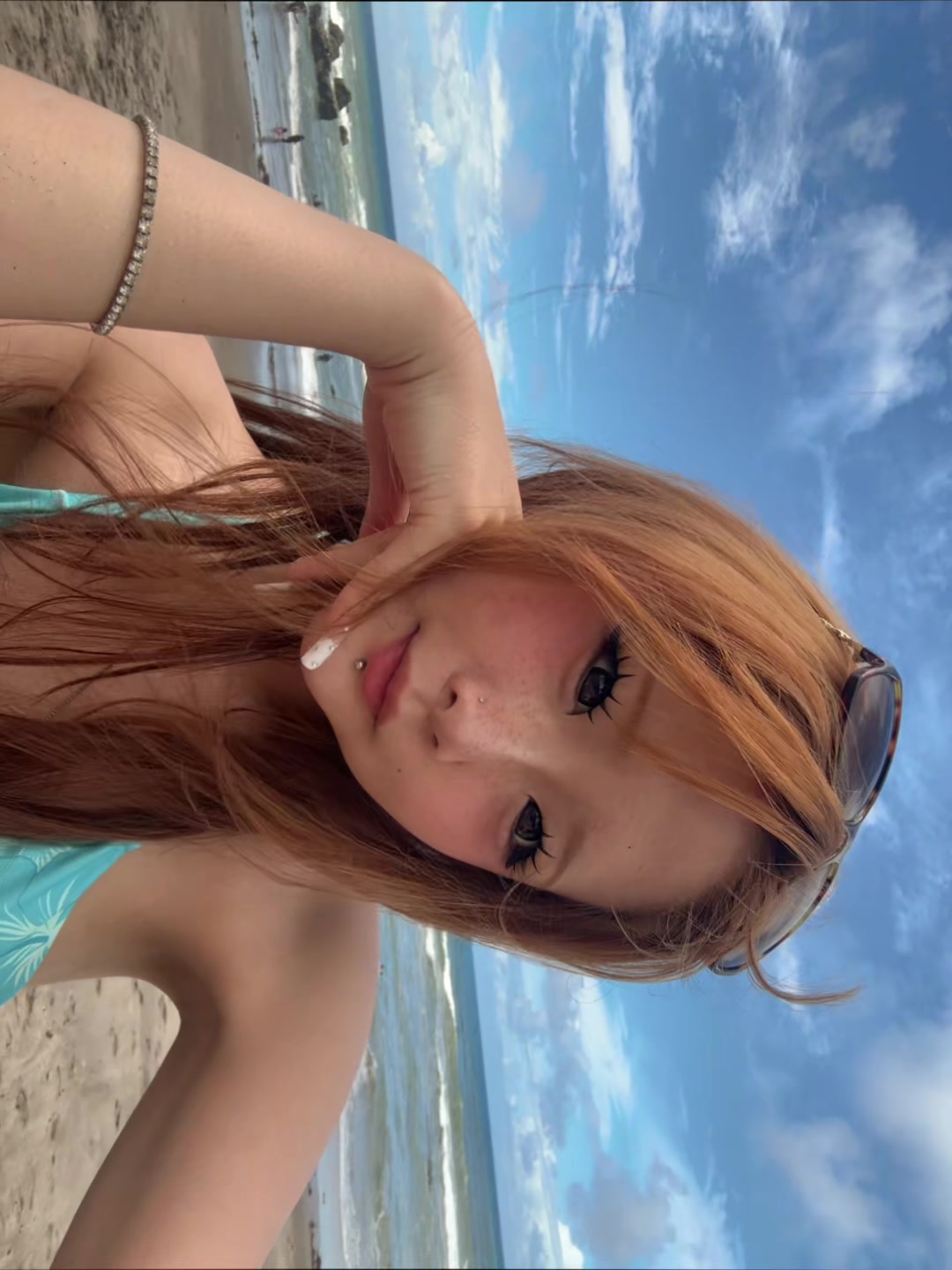 @あおり