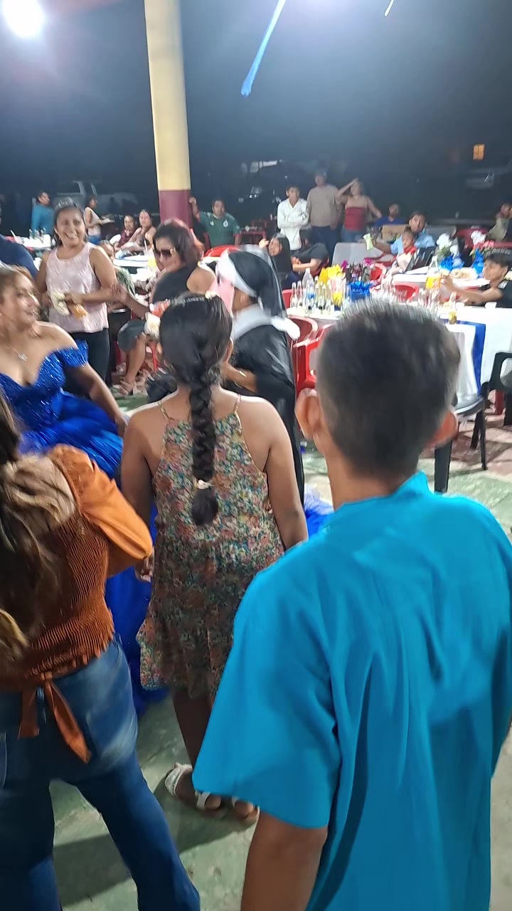 @Juan Altunar