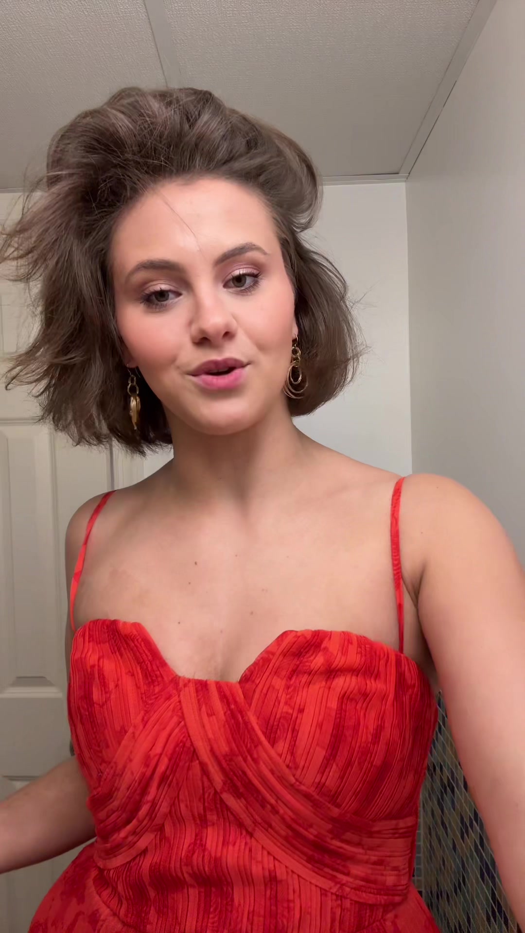 @Elina