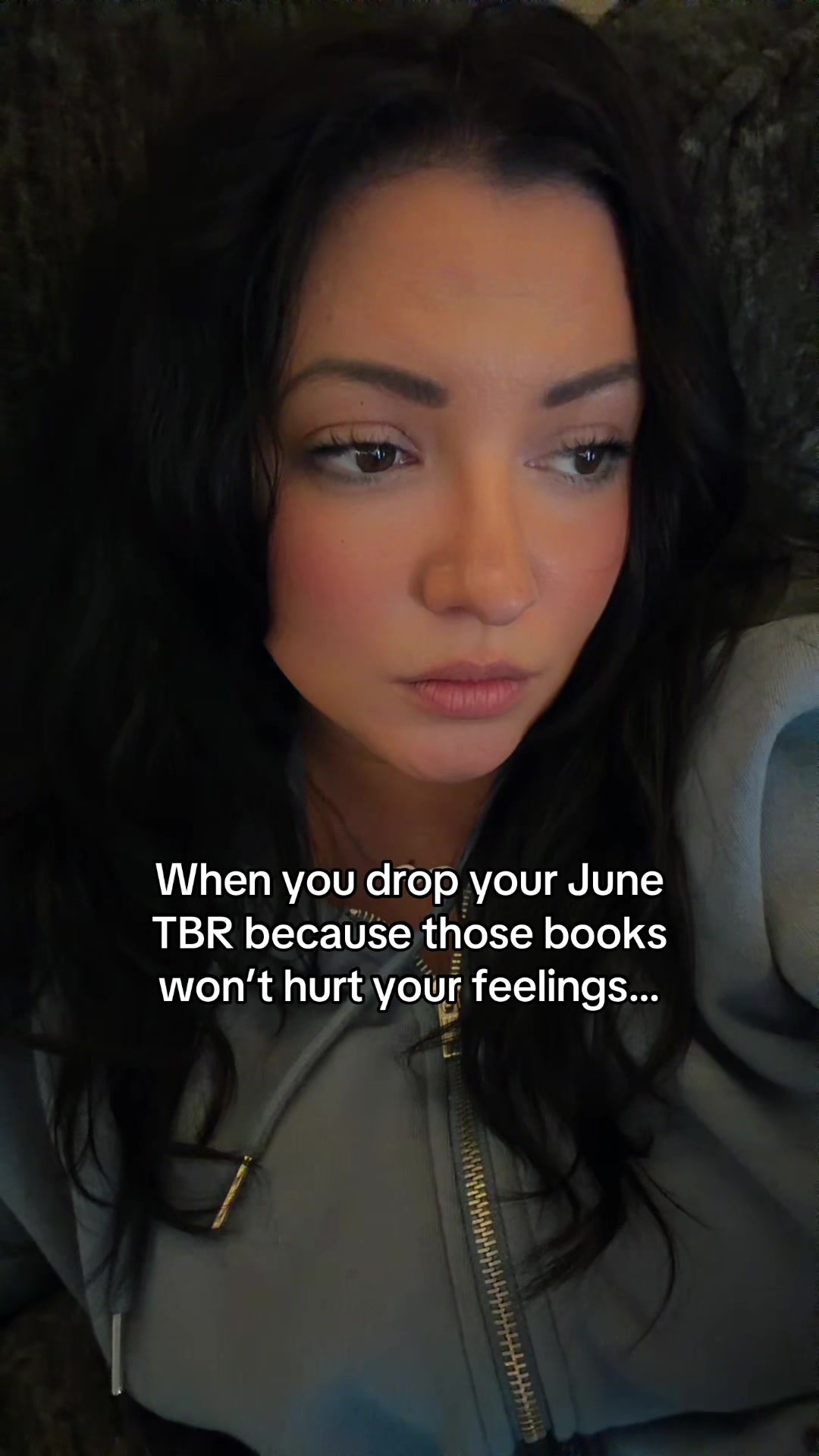 @Danielle Reads 📚☕️ 🧸