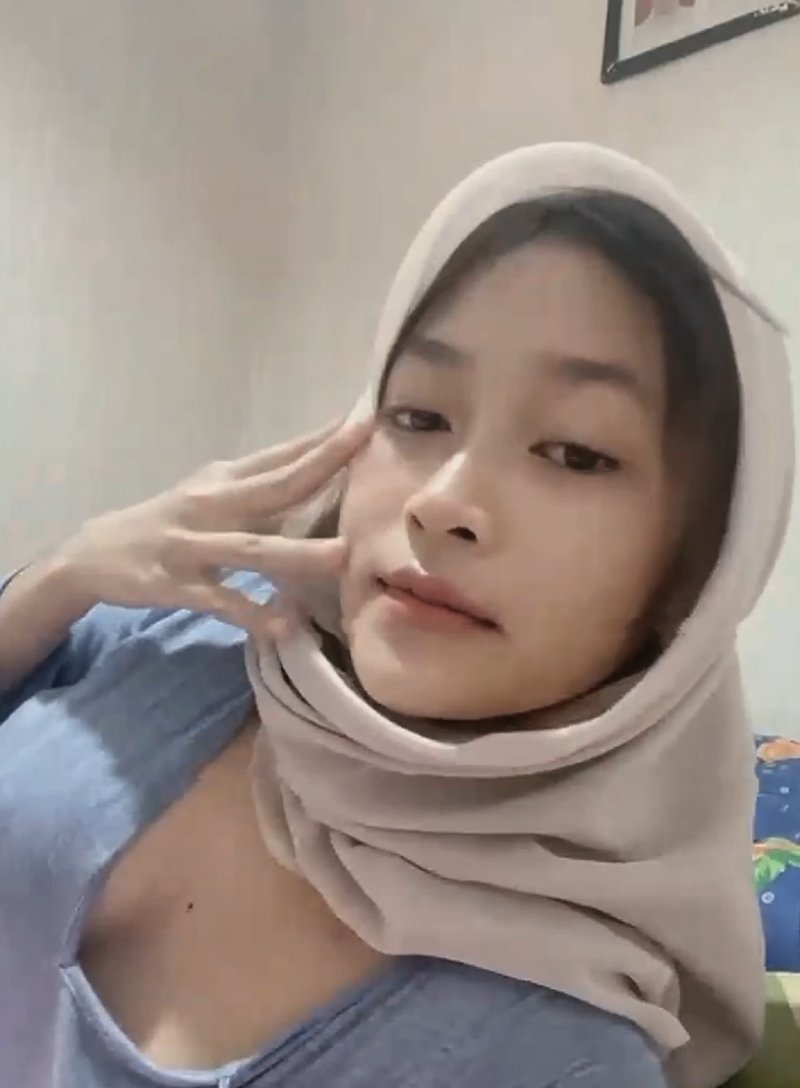@￴