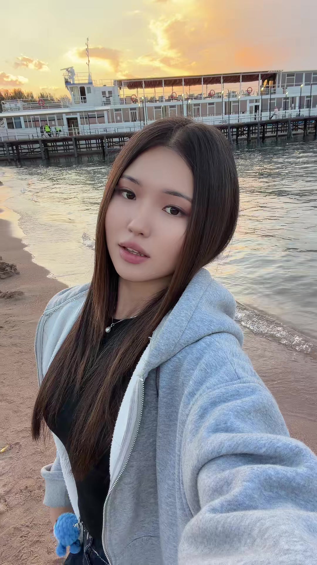 @Азема🇰🇬