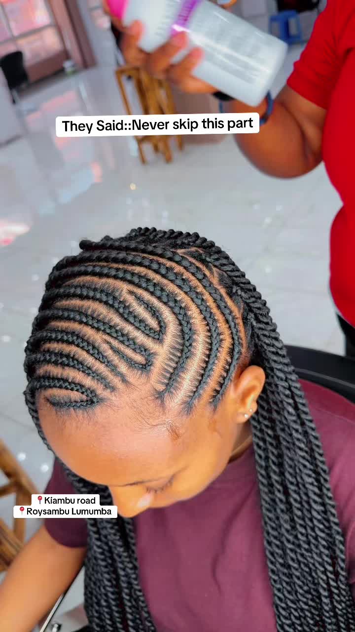 @GEECURLY SALON