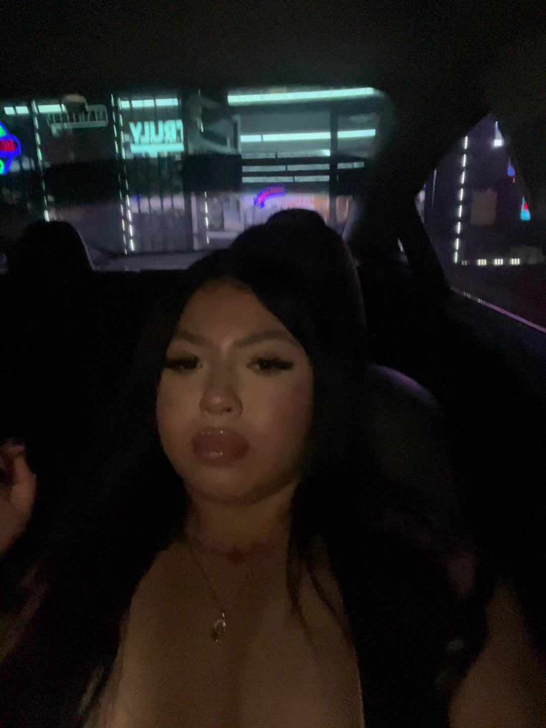 @b🍒