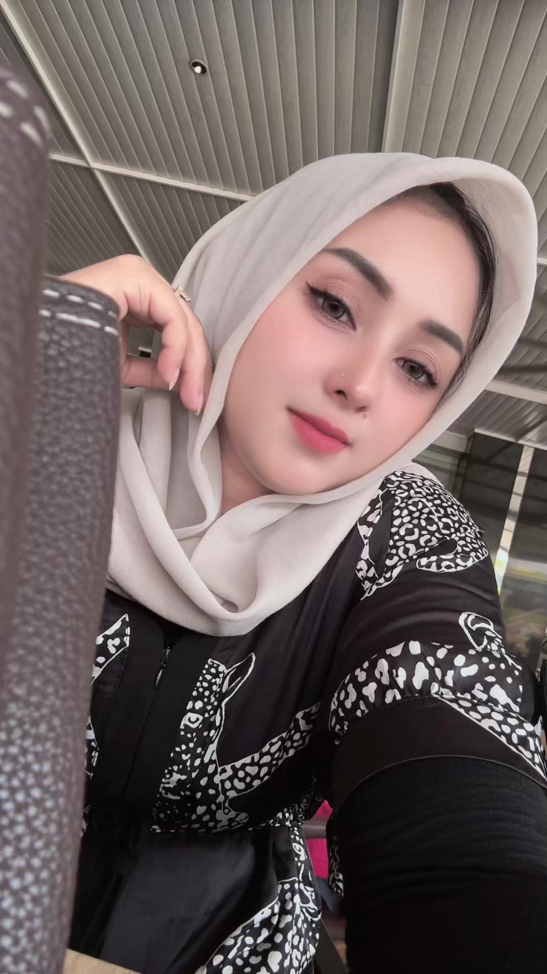 @Ipah_Angel_Dhikandani