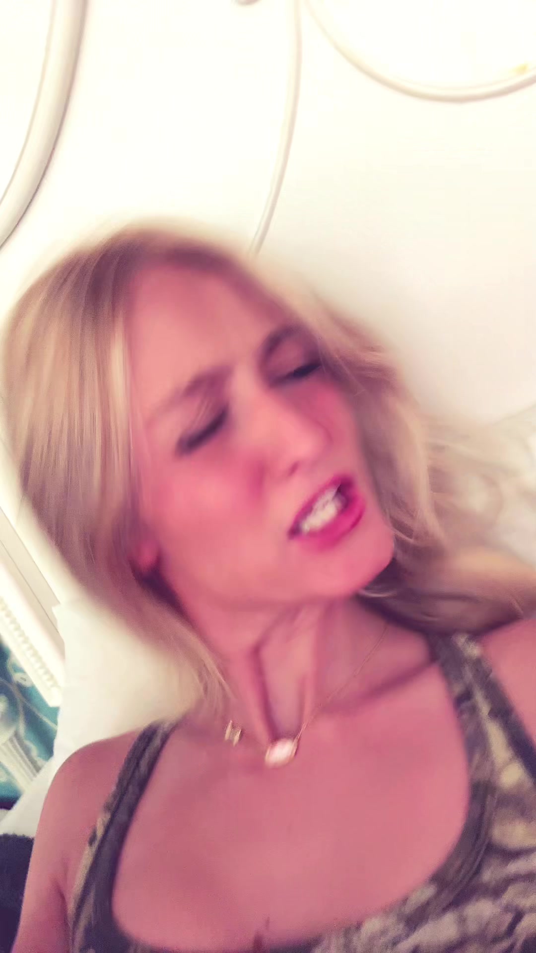 @anya