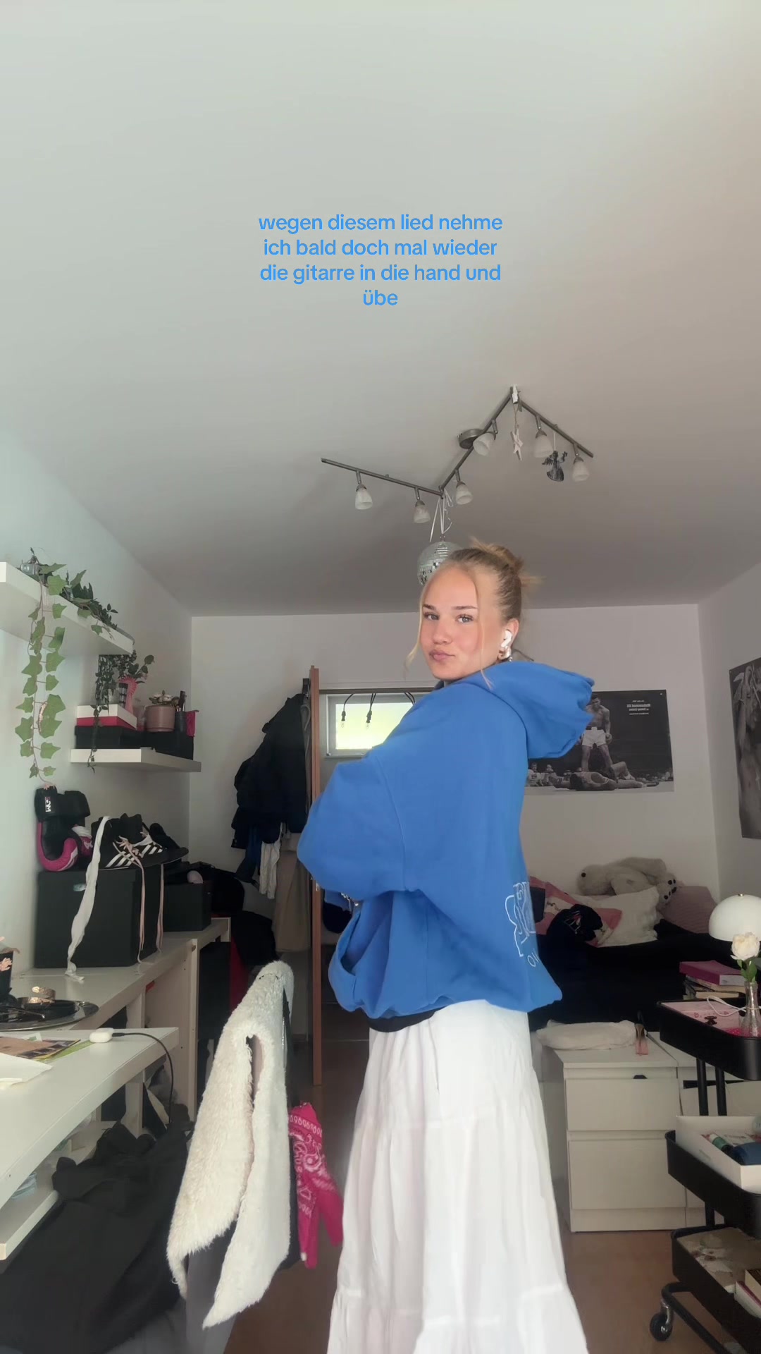 @emily-marie