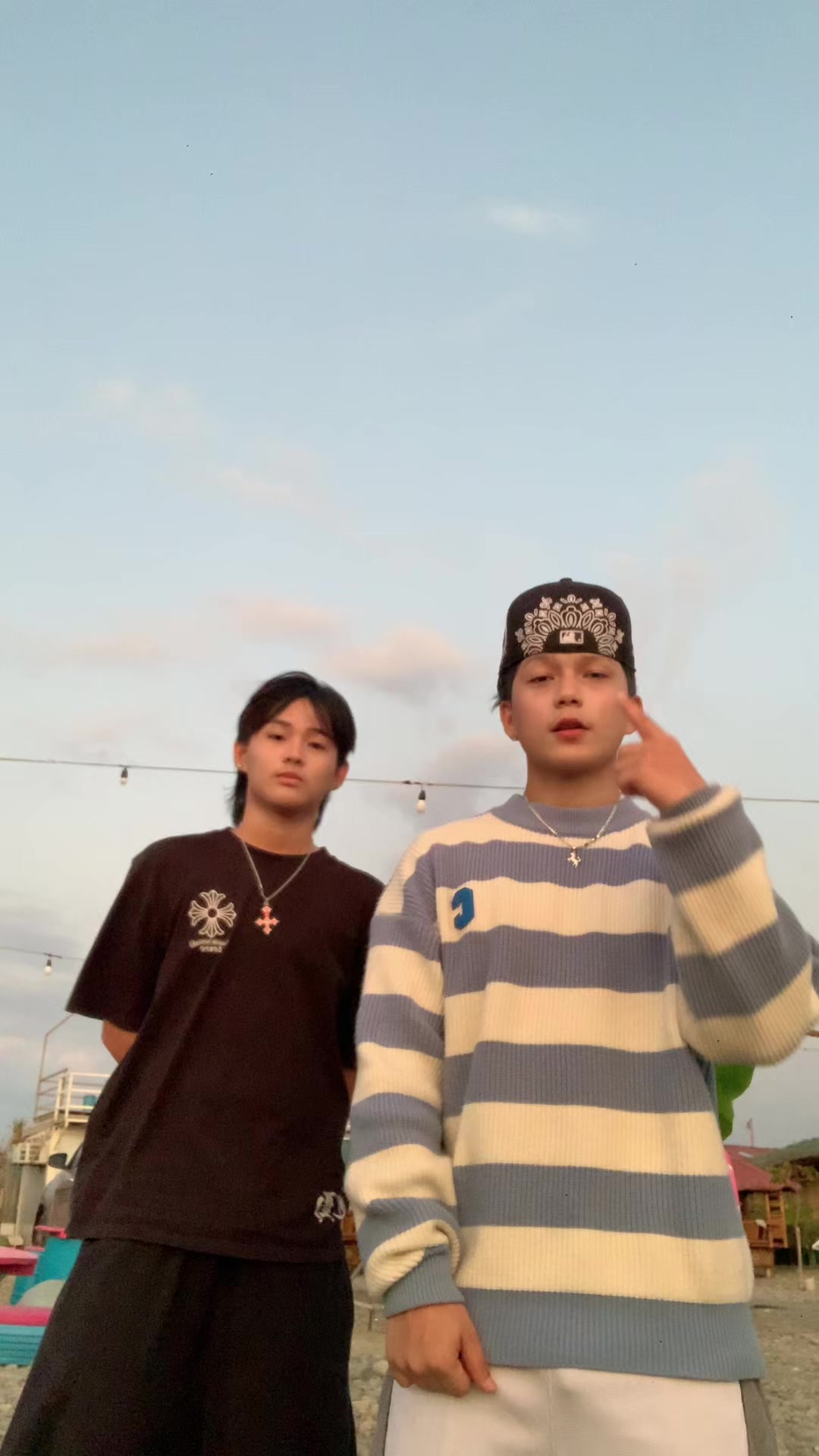 @Phinokyo