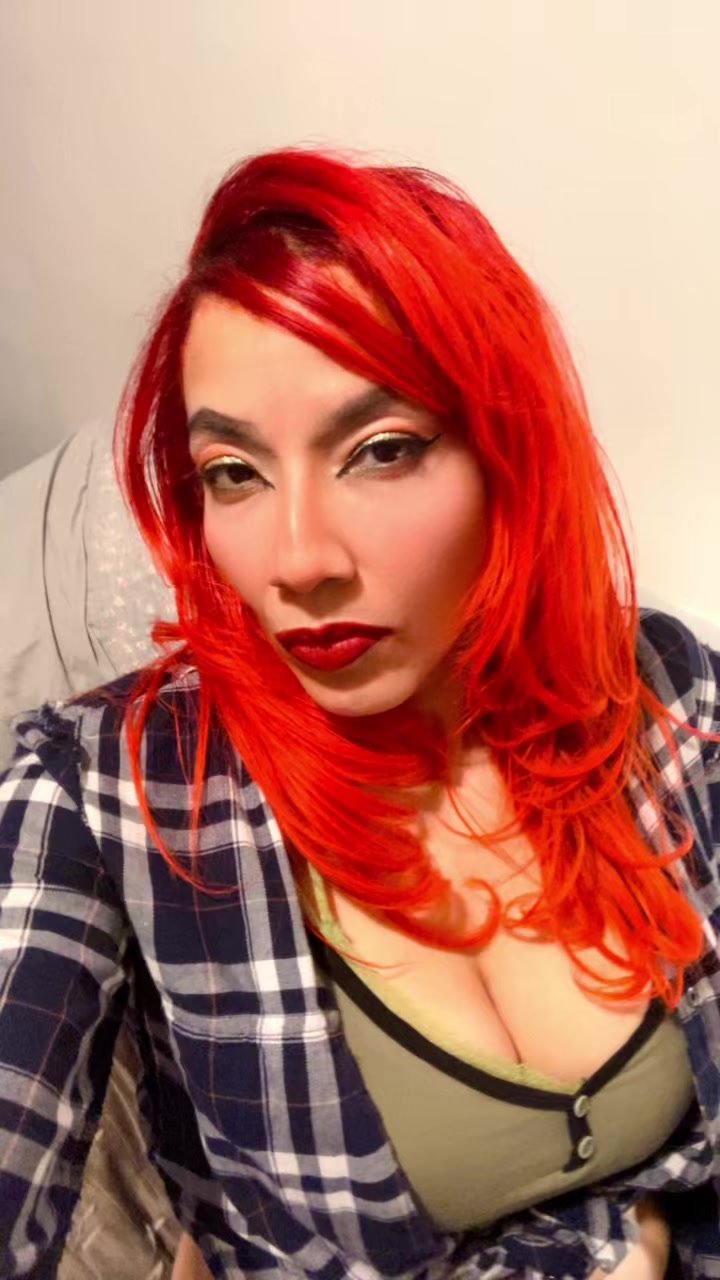 @makeupfromred