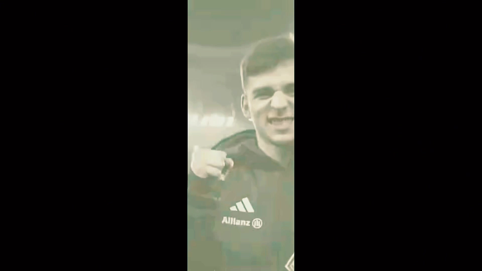 @football.girl.2002_