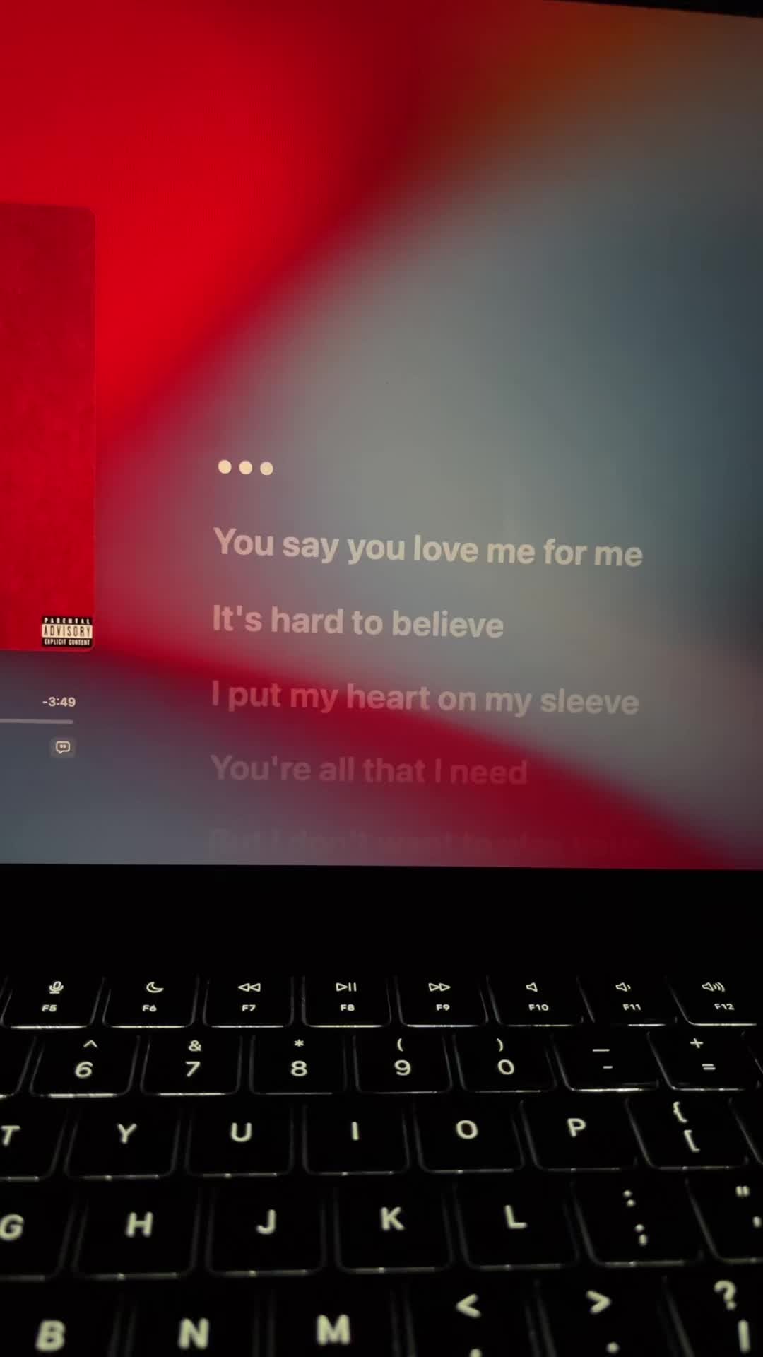 @[🎧]