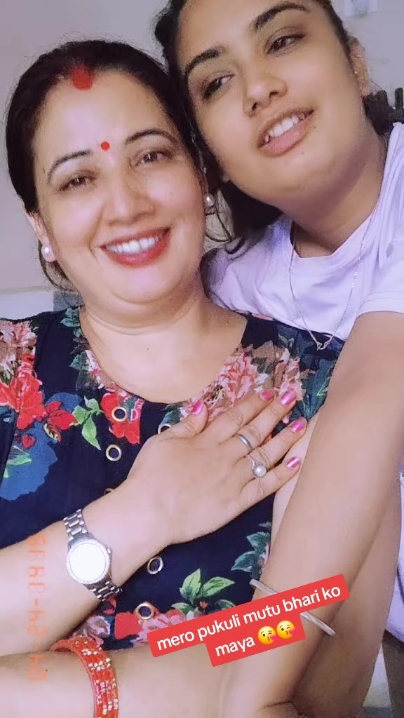 @Khushi poudal33♥️🙏