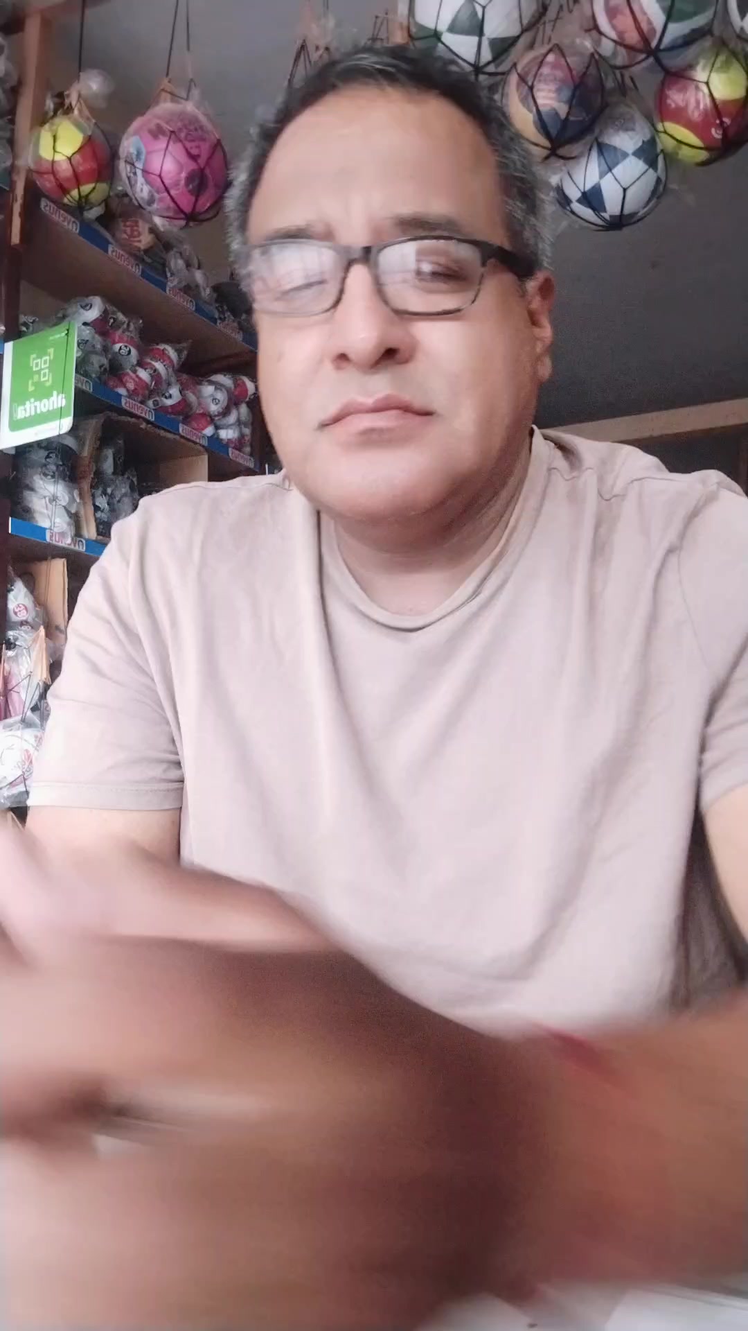 @José