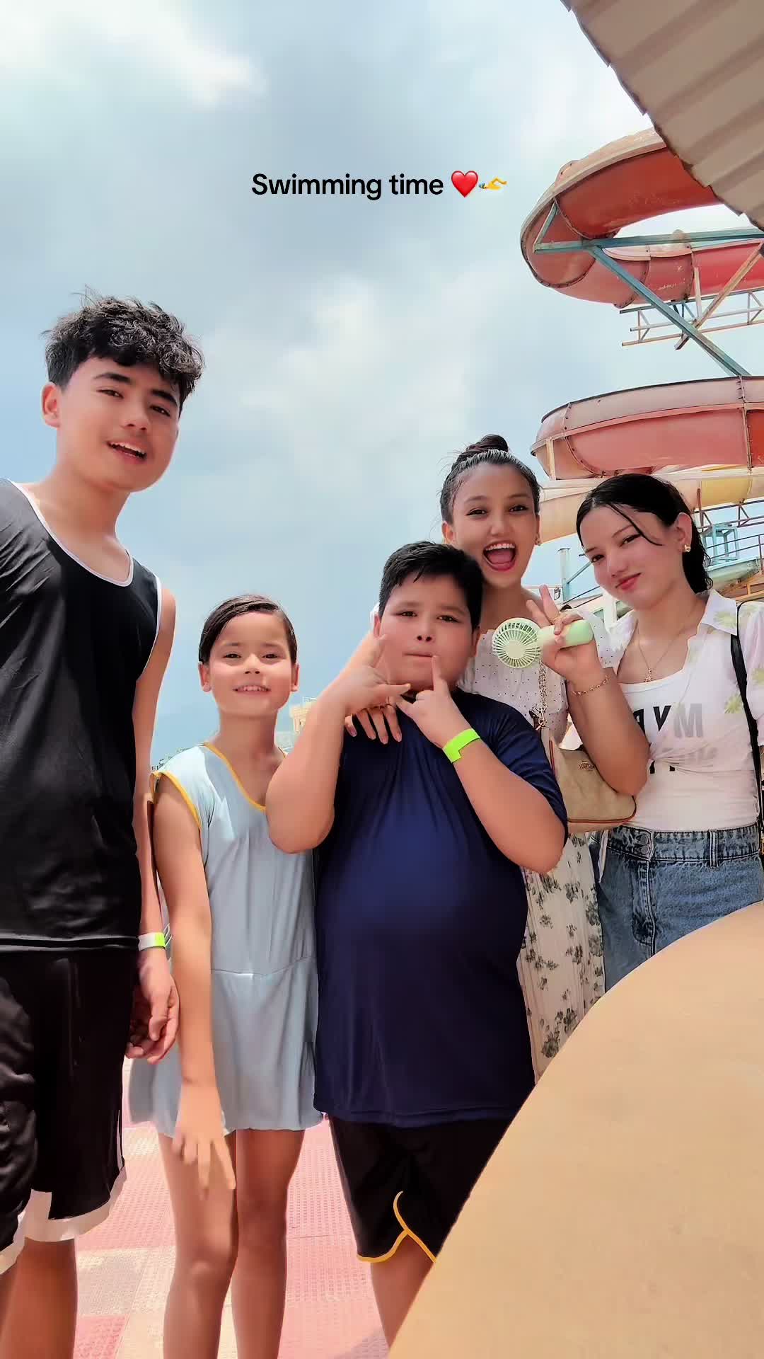 @Shilviya Kc 🌷🦢