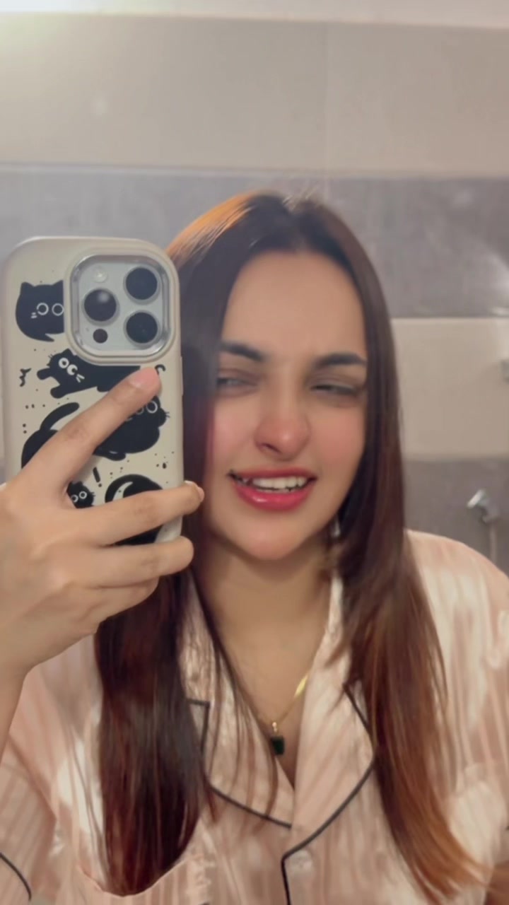 @Nishey<3