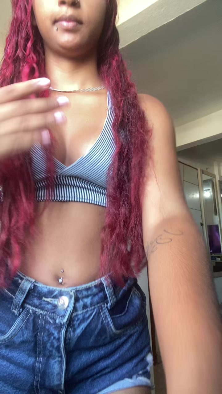 @helozinhaa