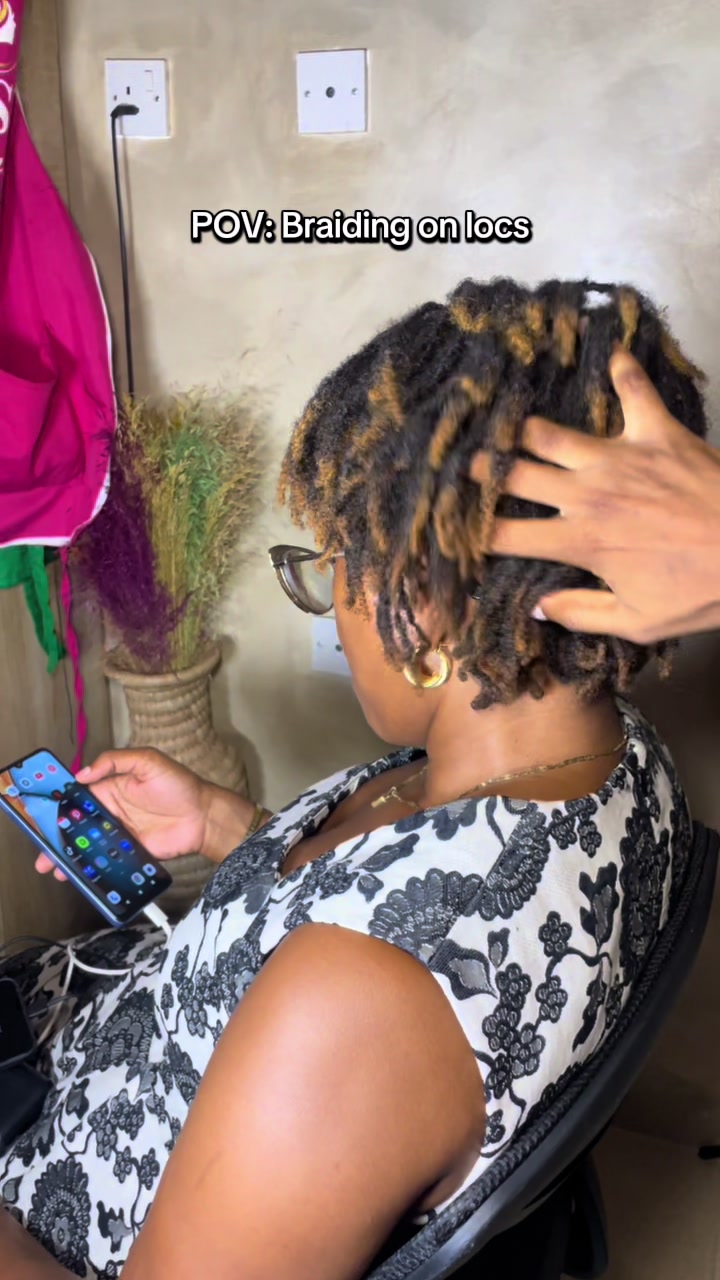 @LRB | Hairstylist in Surulere