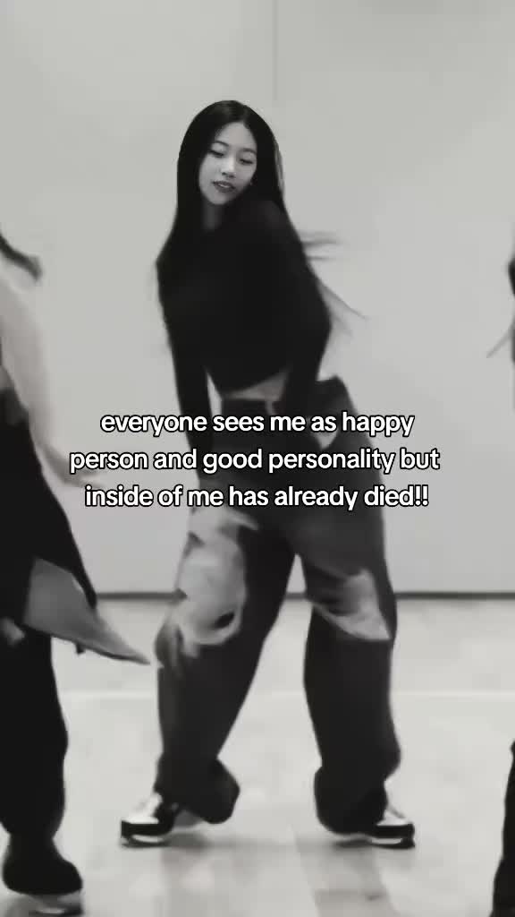 @𝓛𝓪𝓾𝓻𝓪🪐💋
