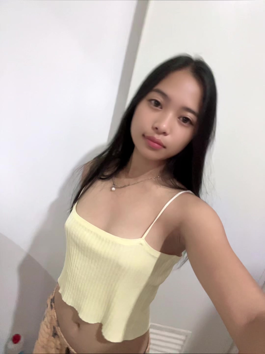 @🫦