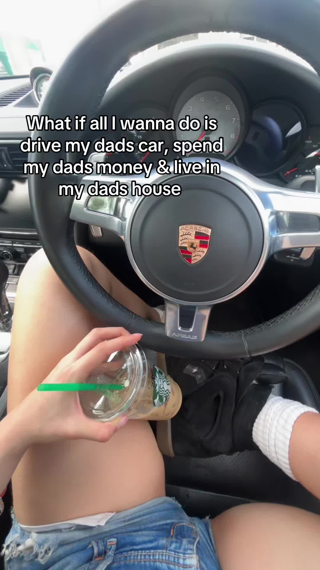 @notmonkeyluvr