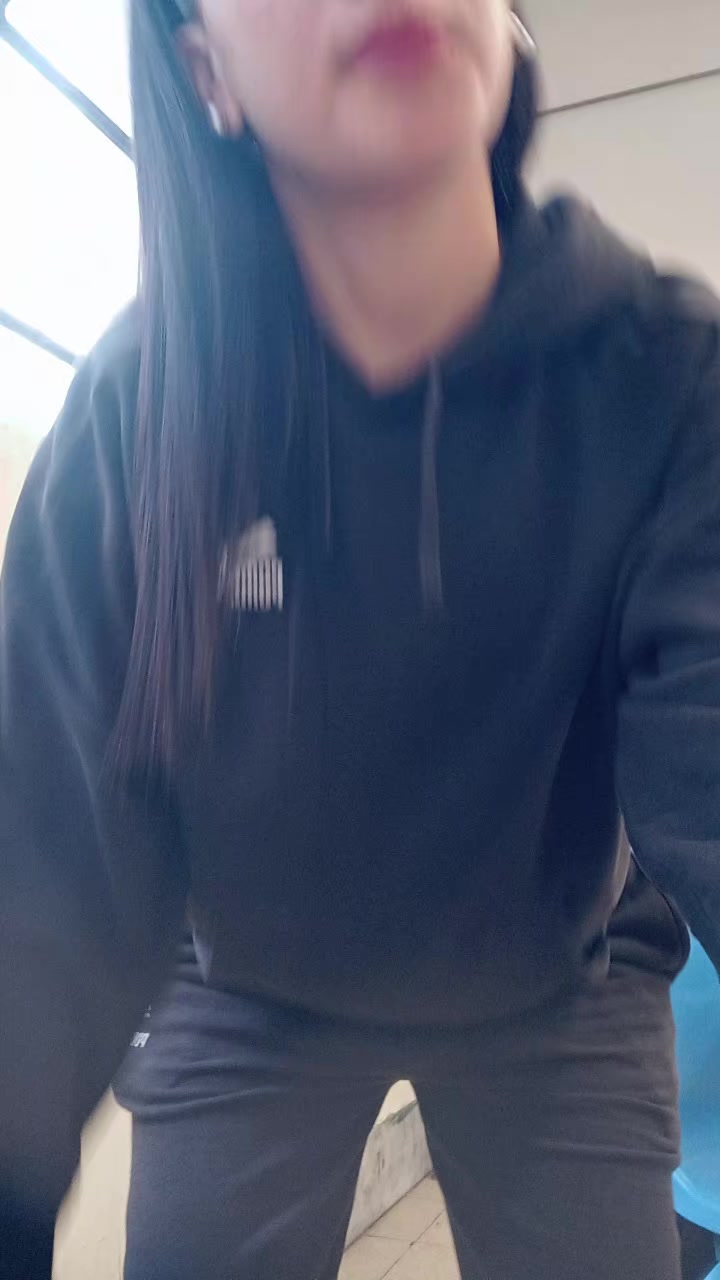 @๐๐ฆ๐ ๐๐ข๐๐ณ