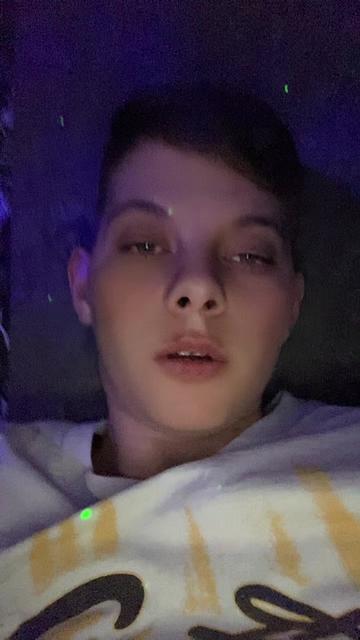 @Крош🐰❤️