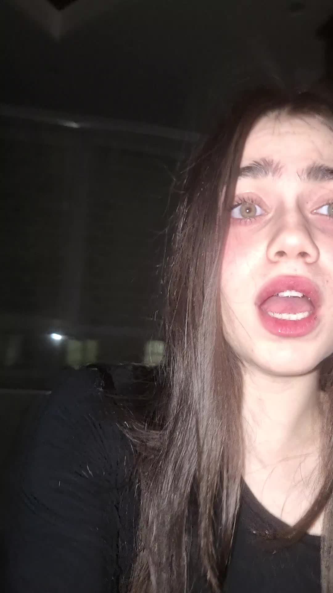 @niushaa