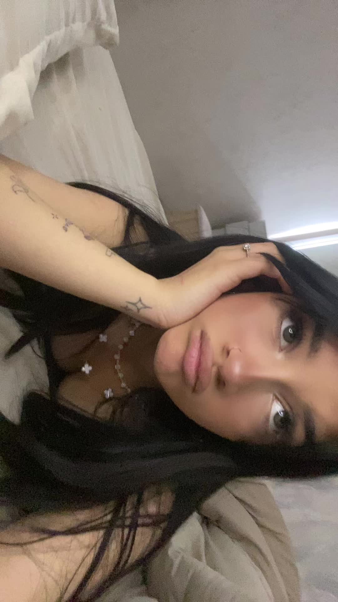 @melika