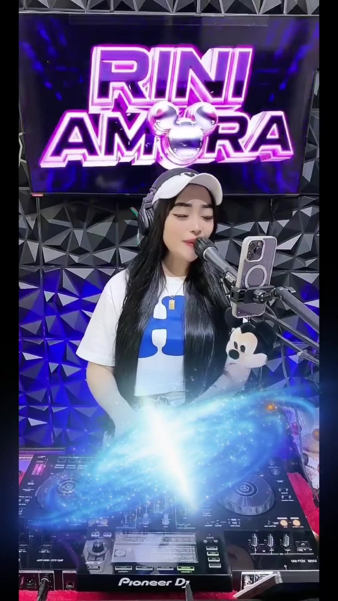 @dj.rini.amora