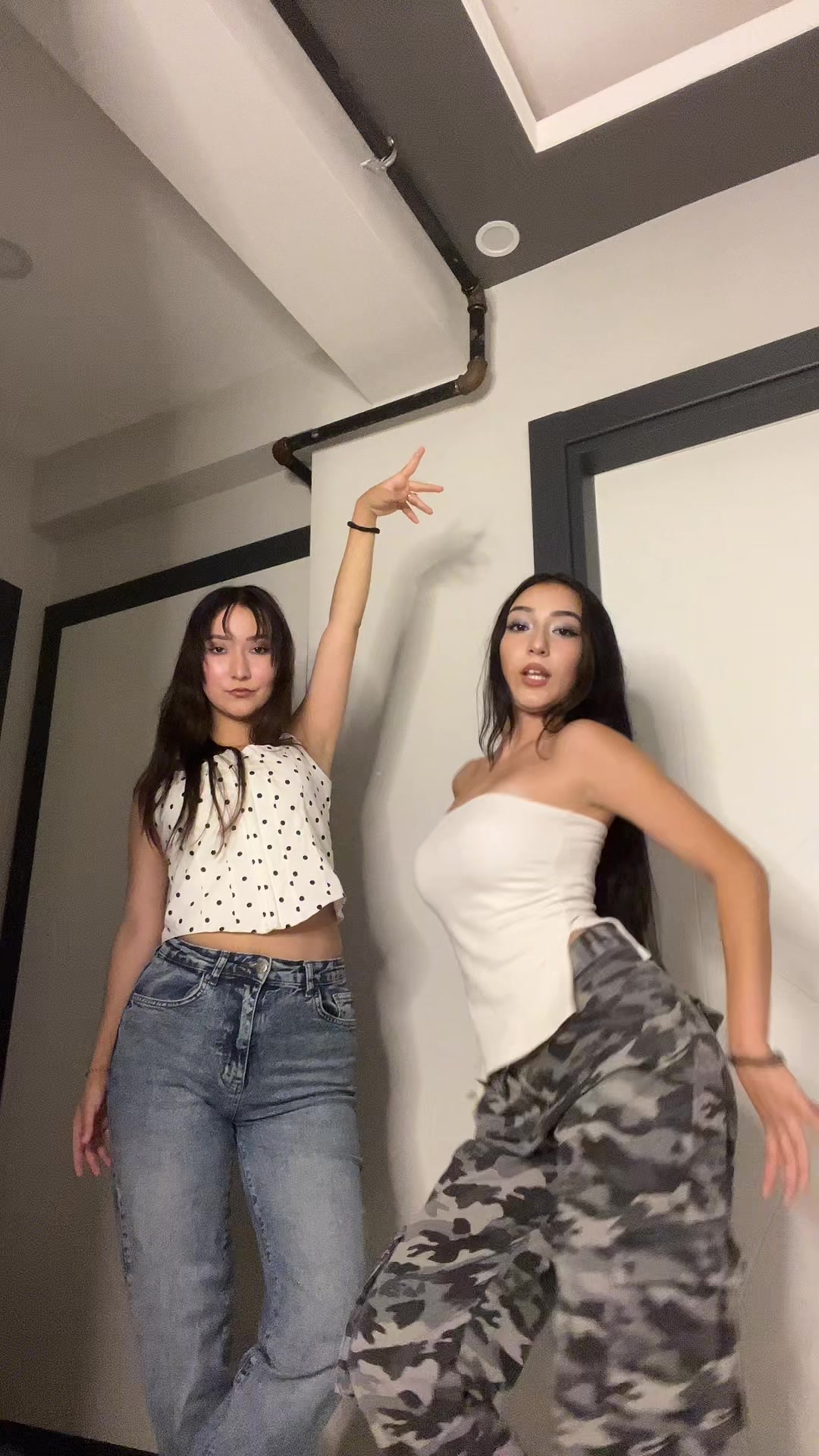 @𝑮𝒂𝒎𝒛𝒆 ☆