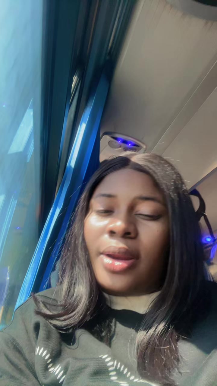@Limeya🩷🤭