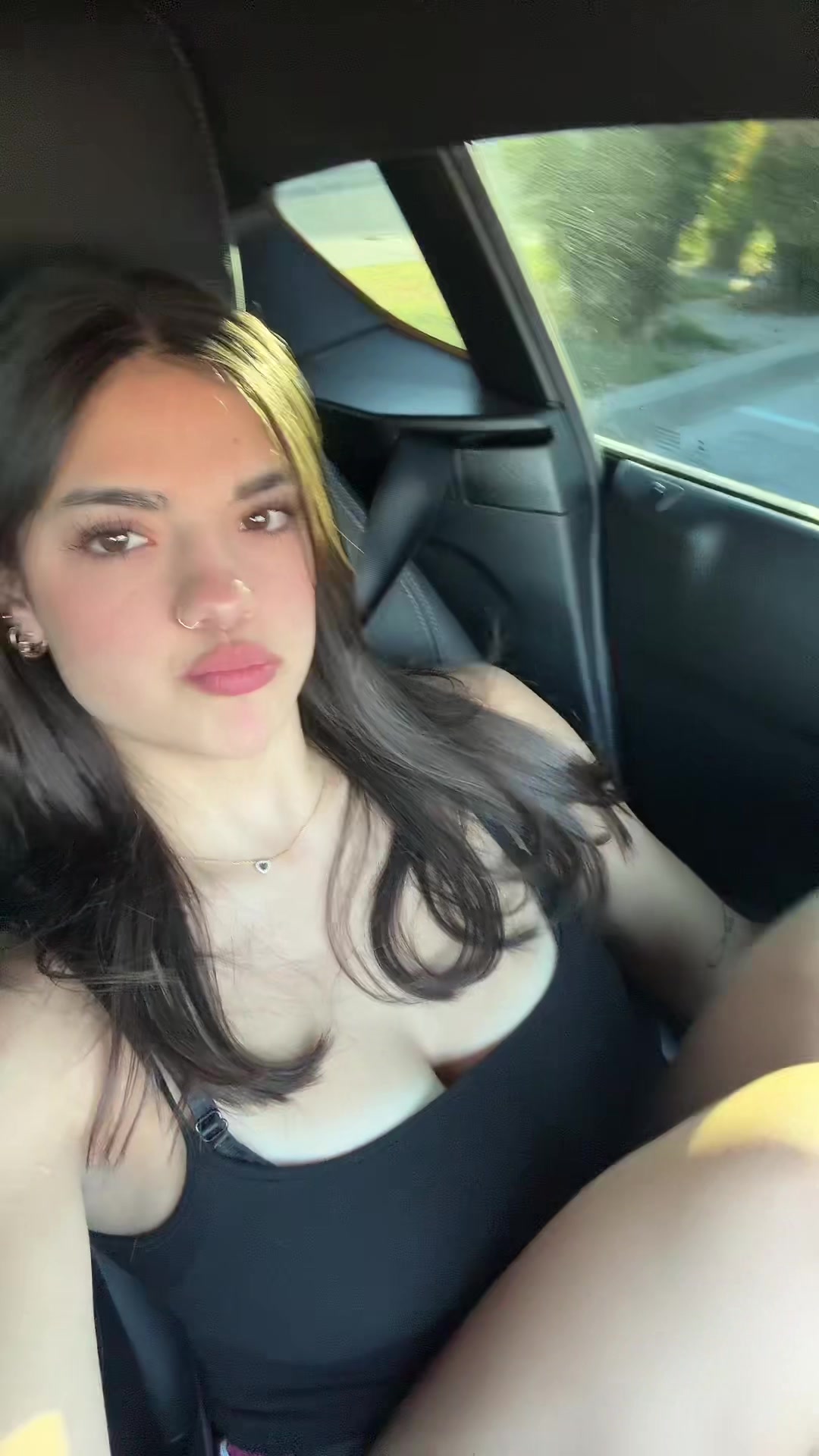 @️