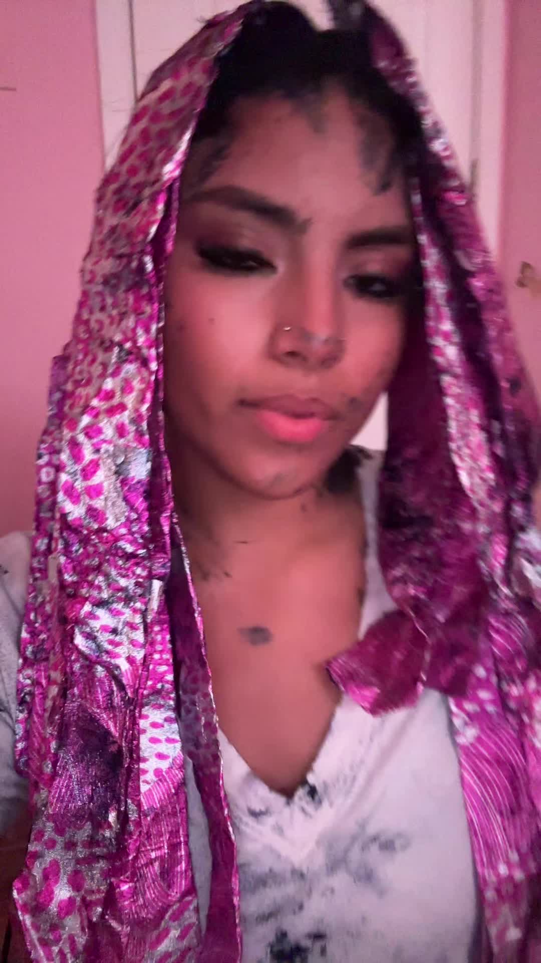 @𝒩ℯ𝓈𝓈𝒶 ꨄ