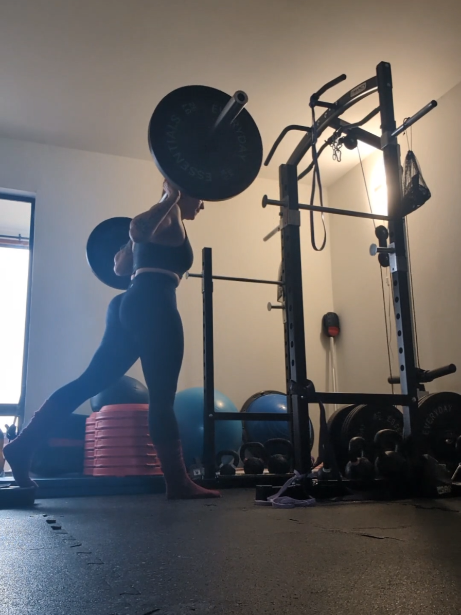 @Lauren Tatasciore
